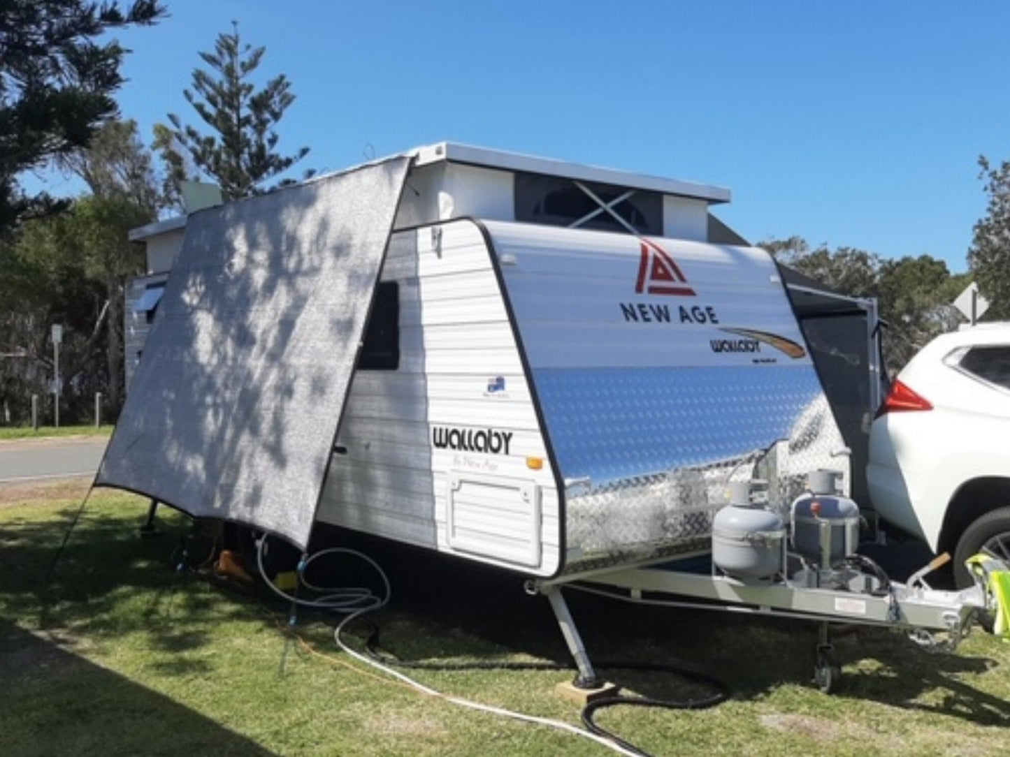 4.1m x 2m Cool Shade Privacy Screen