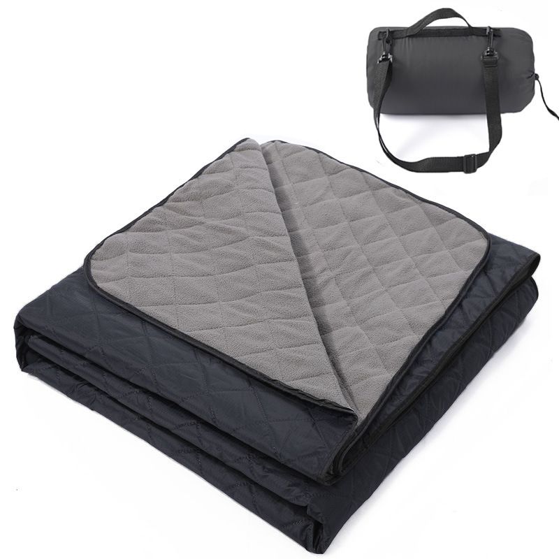 2-in-1 Winter Camping Warmth Kit with Carry Bag: GREEN - DELIVERY ONLY